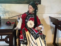 -棠莳旅拍汉服体验馆