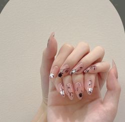 -兔猫ToMoreNails美甲美睫