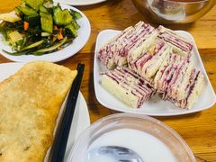 -敖特尔布里亚特美食坊(世纪花苑店)