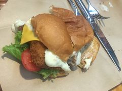 -BURGER BRO'S