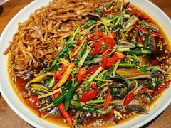 双椒金丝脆鳝-辣螃铠盆盆蟹大排档(海昌店)
