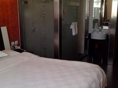 特价房-如家云上四季连锁酒店(昆明东风广场地铁站店)