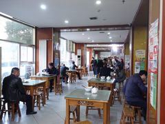 大堂-吾穆勒蓬灰牛肉面·清真(中海河山郡店)