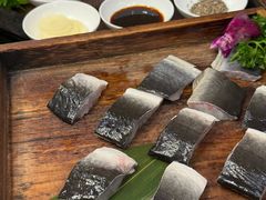 -围炉肉舍•炭烤活鳗•丹东海鲜烤肉(步行街店)