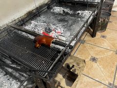 -四更周店烤乳猪