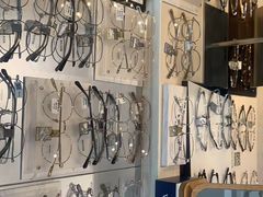 -瑞司视光眼镜·蔡司战略合作眼镜店(新街口店)