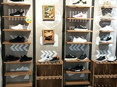 -首创奥特莱斯(西安店)