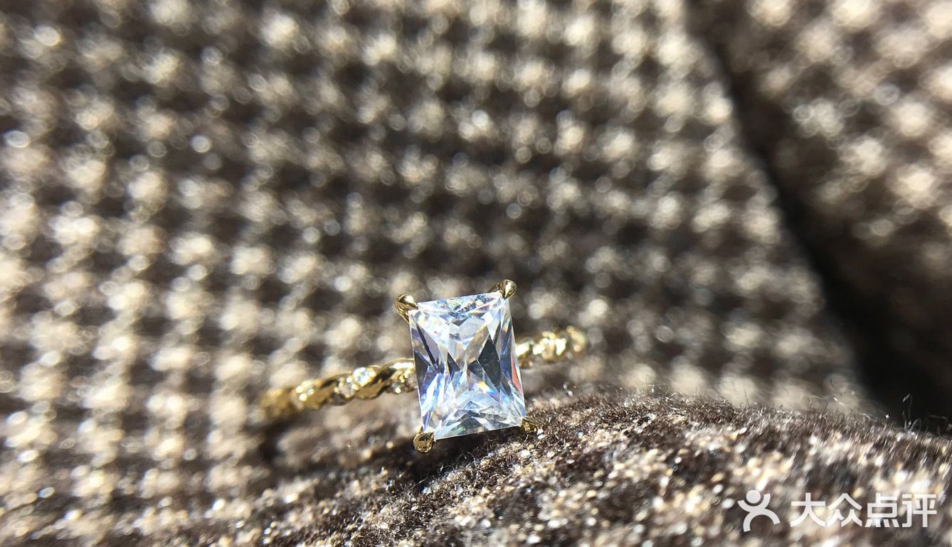 分享我的小冰糖钻戒💍 你还是圆钻戒指嘛？