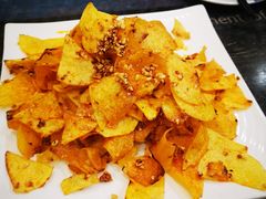 -扒虾小妹儿麻辣海鲜(宏图街店)