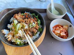 烤牛肉拌饭-大食代美食广场(迪士尼小镇店)