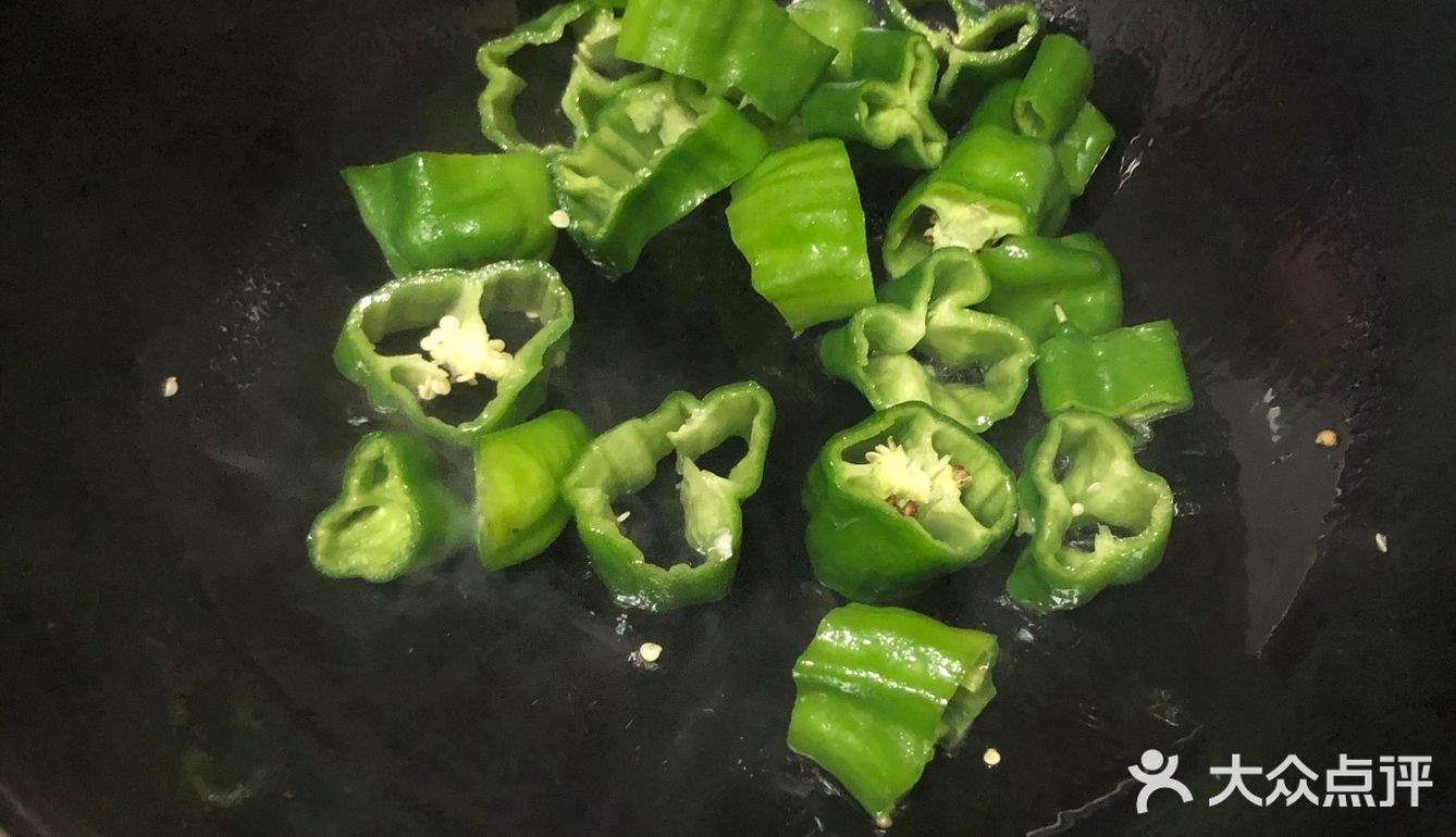 Orochi家常做的简单又下饭的虎皮青椒