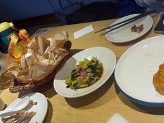 -关东小磨东北菜(上海长风大悦城店)