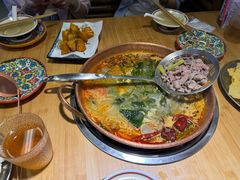 -洱火云南酸菜牛肉火锅(石景山当代商城店)