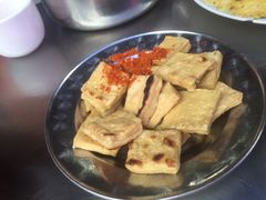 -青岩季姨妈卤猪脚店