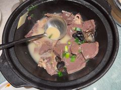 -侬佳蒸菜馆(听潮店)