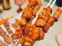 -小董哥烤串·爆汁大油边(故宫店)
