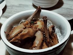 盐焗乳鸽-岭南真味·匠心粤菜(K11店)