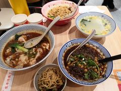 -遇见小面(东方宝泰店)