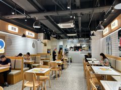 -樂麗餐室 · 本地茶餐廳(扬名广场店)
