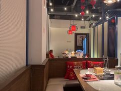 -尚尚仙·酸汤猪手·猪肚鸡火锅(华联万柳购物中心店)