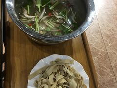 -鲜呦蒸汽石锅鱼(北辰路店)