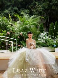 点击看大图 -Renee芮亦婚纱