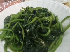 -鹏城人家海鲜酒家·23年老字号(较场尾店)