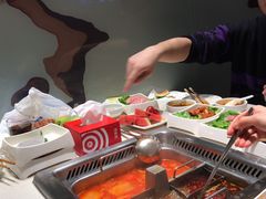 -海底捞火锅鲜切牛肉主题店(长寿路店)
