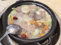 -九寨特色牦牛肉汤锅 羊肉汤锅