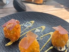 -MONICH牛排融合餐厅(和义大道购物中心店)