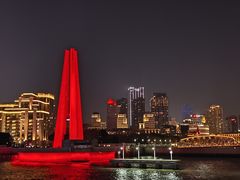 -黄浦江游览十六铺3号码头网红自助餐