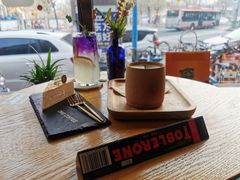 -ZING COFFEE 镜咖啡