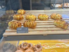 -面包新语(龙湖·西宸天街店)