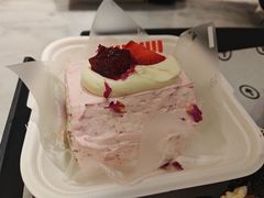 -HOT CRUSH趁热集合·现烤面包(上海环球港店)