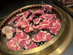 -铭牛烧肉·和牛海鲜自助(高新月牙湖店)