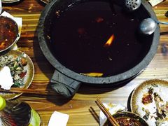 -谭记石锅鱼府(三道堰店)