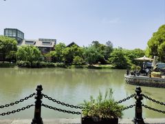 -钟书阁(松江泰晤士小镇店)