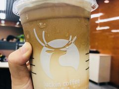 焦糖玛奇朵-瑞幸咖啡(中国凤凰大厦店)
