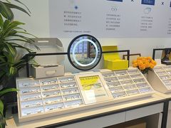-天空之镜眼镜店蔡司依视路配镜授权零售店(望京颐堤港店)