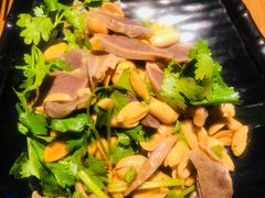 -胖哥俩肉蟹煲(世茂国际广场店)