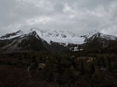 -亚拉雪山风景区
