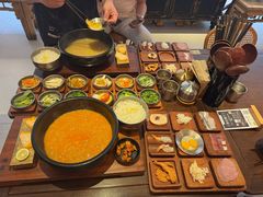 -银米·云南传统过桥米线(双廊黑金冠店)