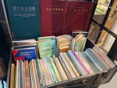 -橡皮书店(翠湖北路店)