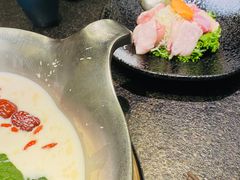 -湊湊火锅·茶憩(打浦桥日月光店)