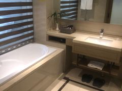 -兴芮温泉度假区