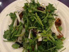 -吴记酱骨炖菜馆(西大直街店)