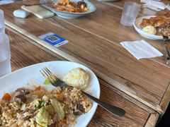 -玛格萝妮(汇智国际商业中心店)