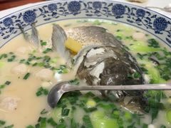 千岛湖鱼头汤-梅龙镇酒家(南京西路总店)
