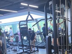 -超鹿运动(达信大厦店)