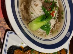 -霸蛮湖南菜·牛肉粉(荣京西街店)